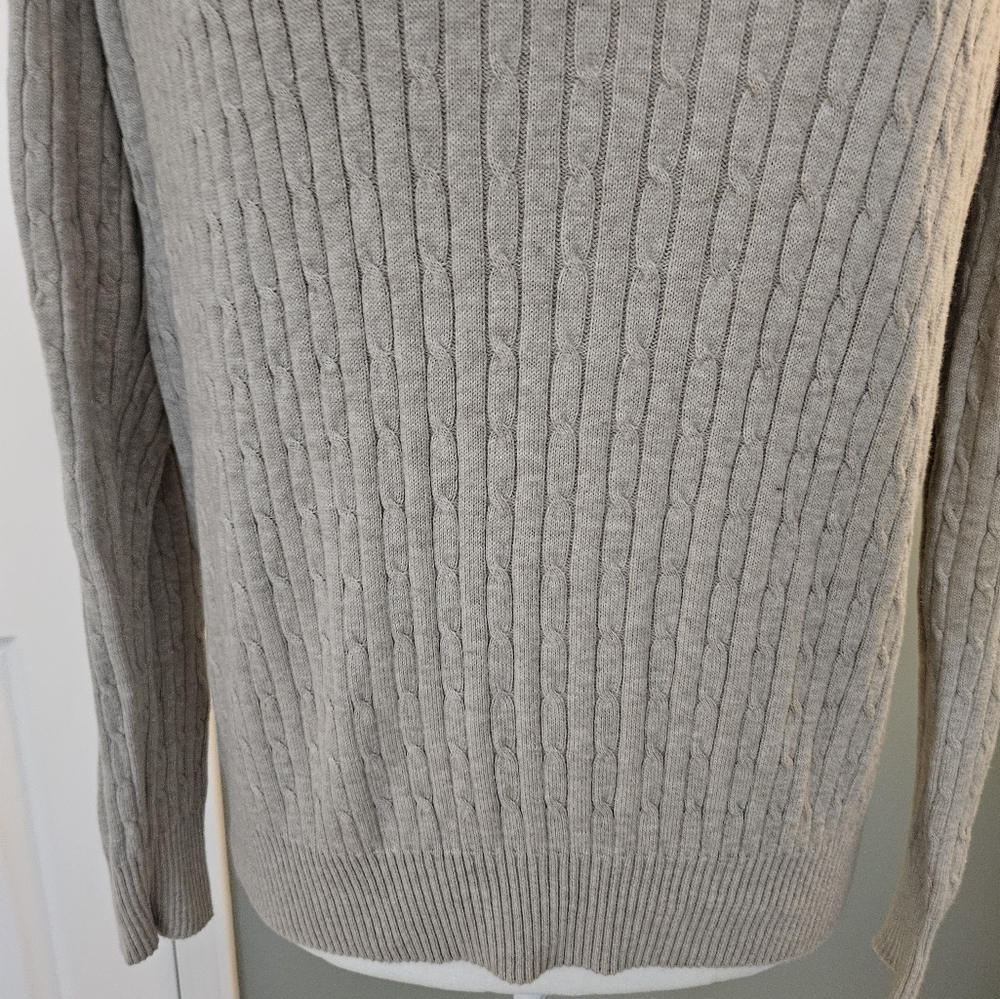 Kim Rogers Women's Size Medium Classic Cable Knit Sweater in Beige Collar V-Neck - Picture 6 of 15